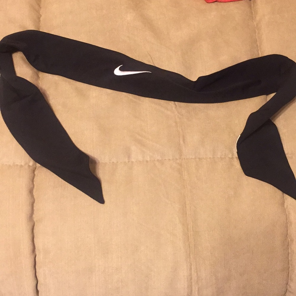 Nike headband